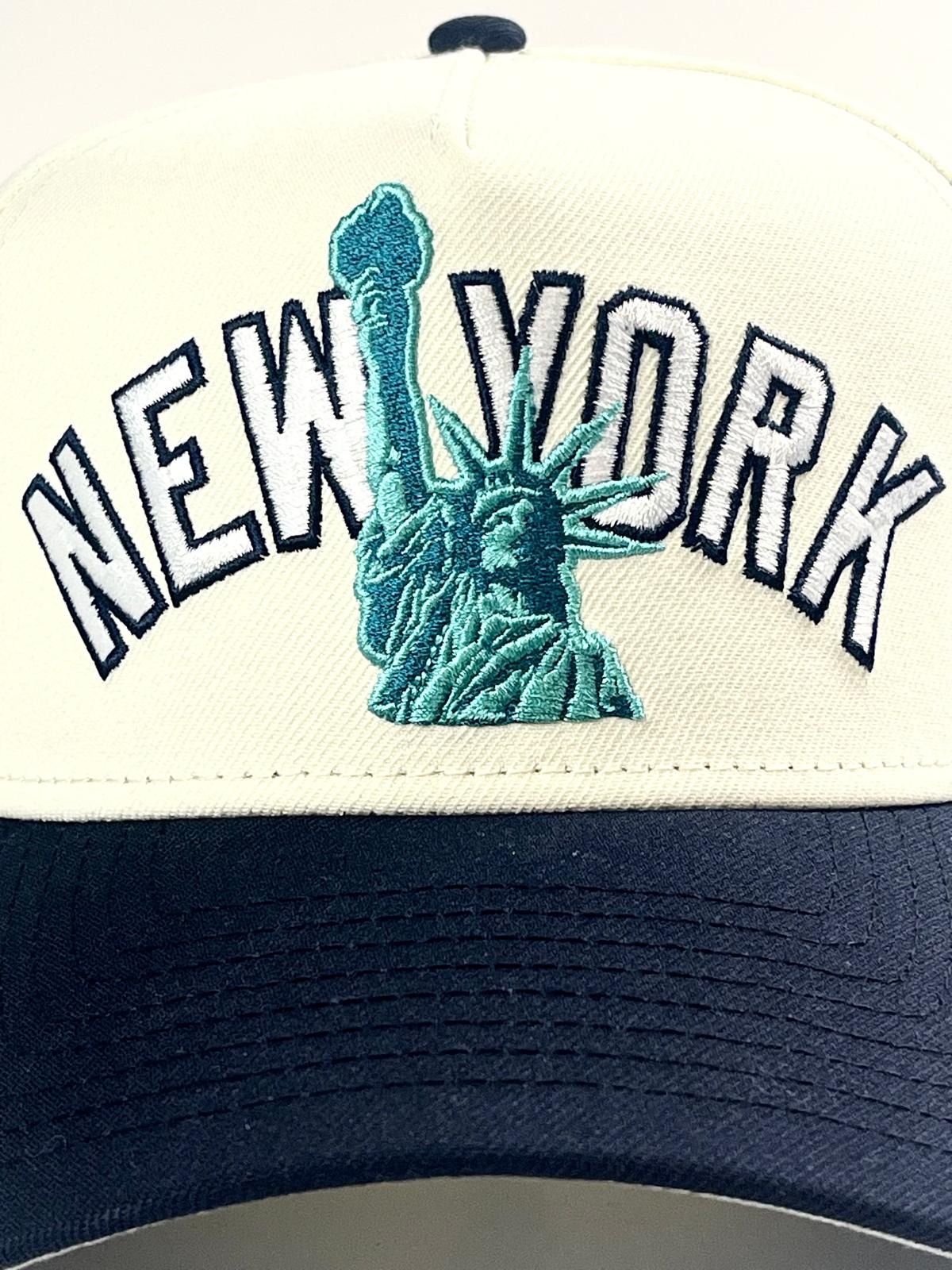 9FORTY A-Frame New York Yankees 2000 World Series "Statue of Liberty" Snapback