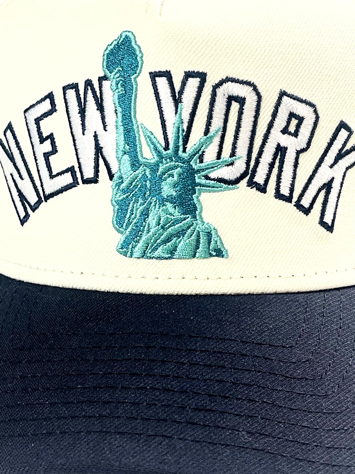 9FORTY A-Frame New York Yankees 2000 World Series "Statue of Liberty" Snapback