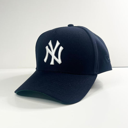 9FORTY A-Frame New York Yankees "The Seinfeld Show" Logo Patch Snapback
