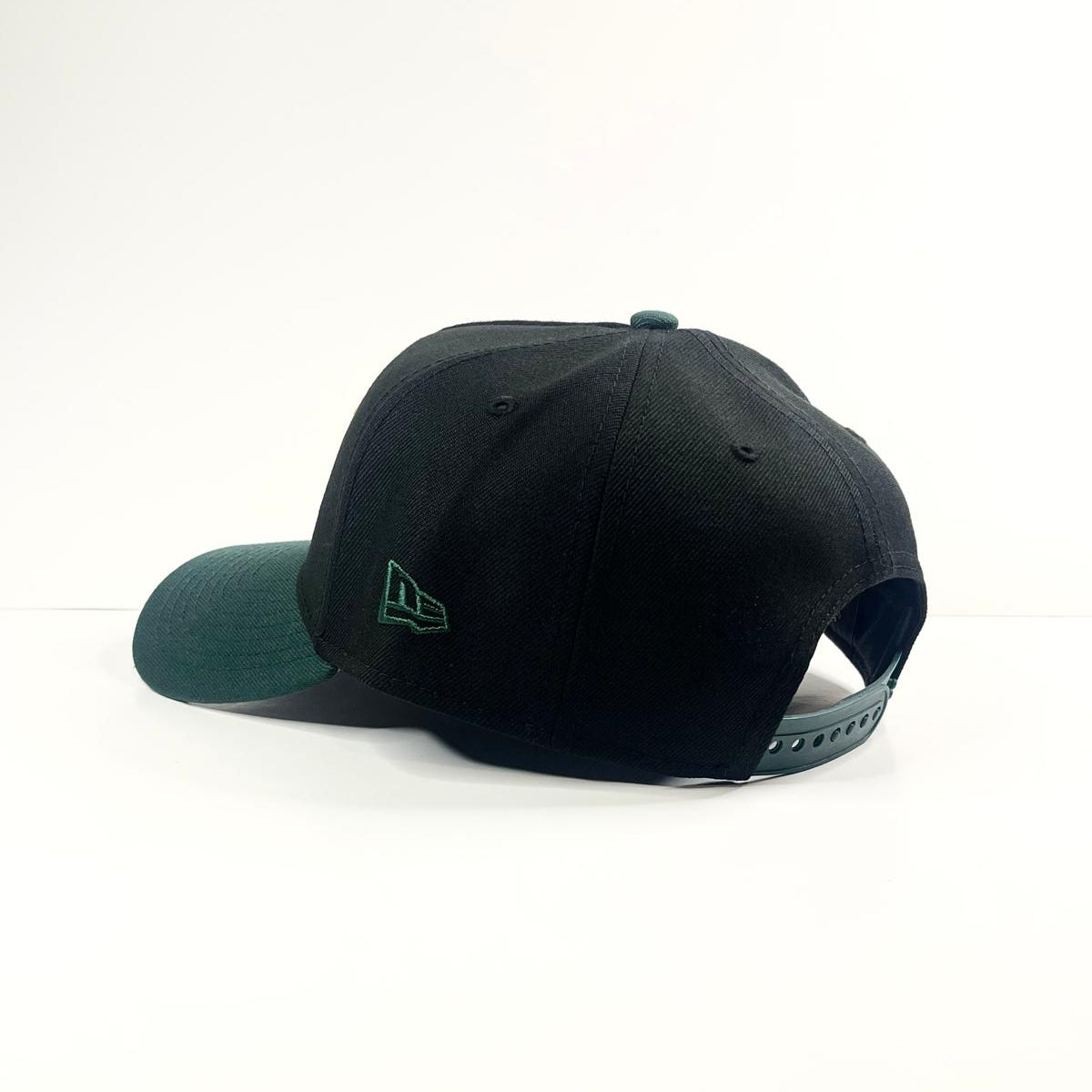 9FORTY A-Frame Oakland Athletics "Oakland Coliseum" Snapback
