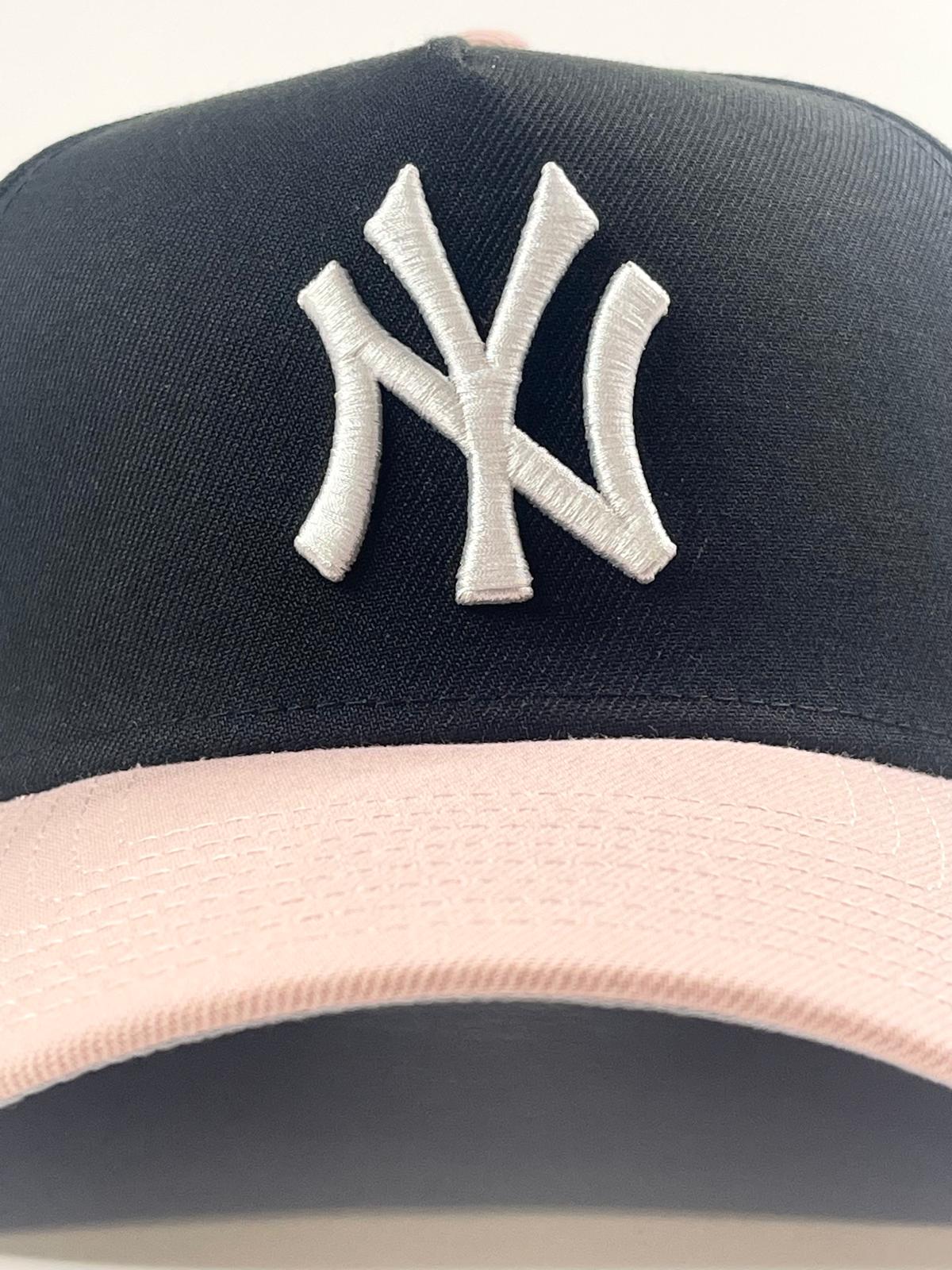 9FORTY A-Frame New York Yankees "1996 World Series" Light Pink Snapback