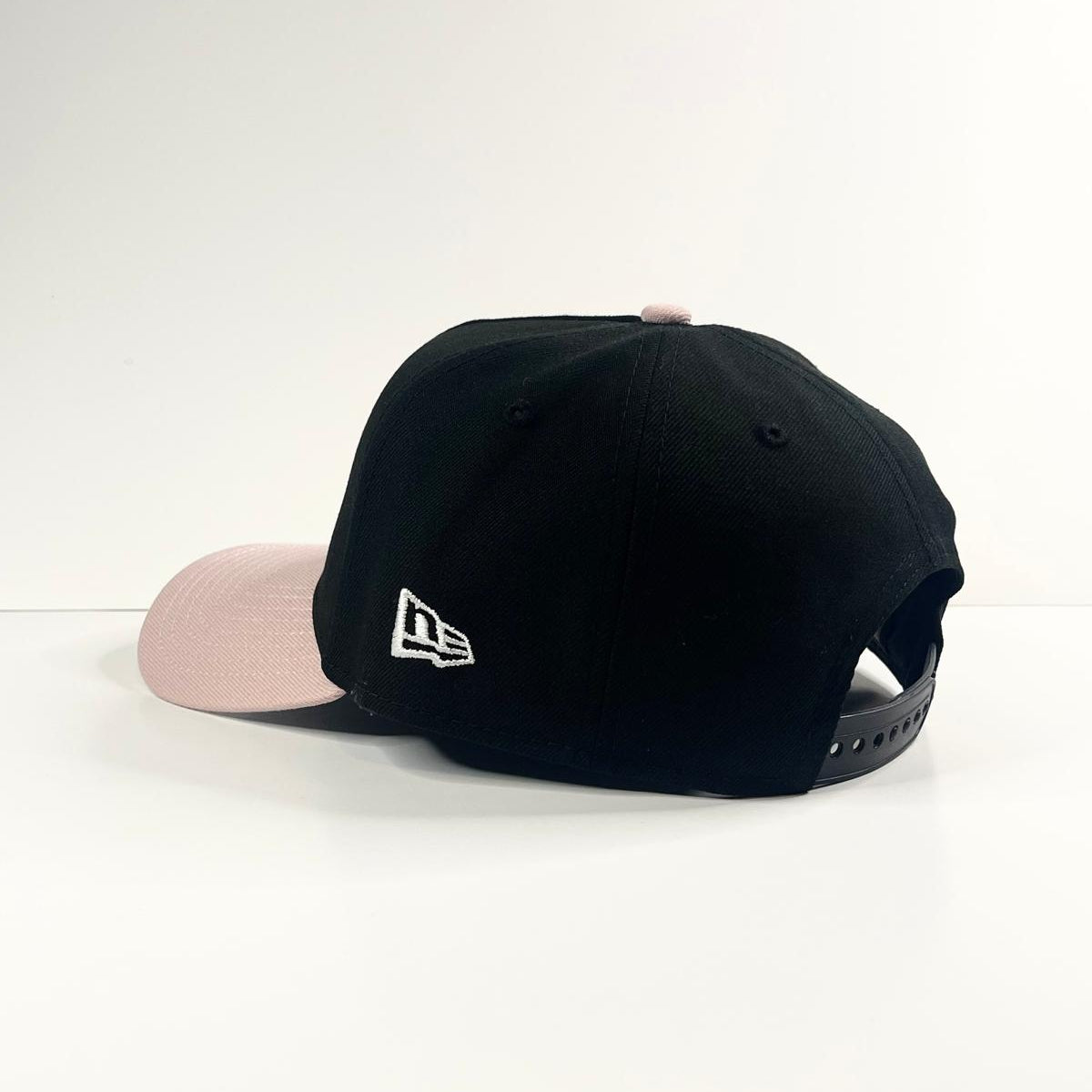 9FORTY A-Frame New York Yankees "1996 World Series" Light Pink Snapback