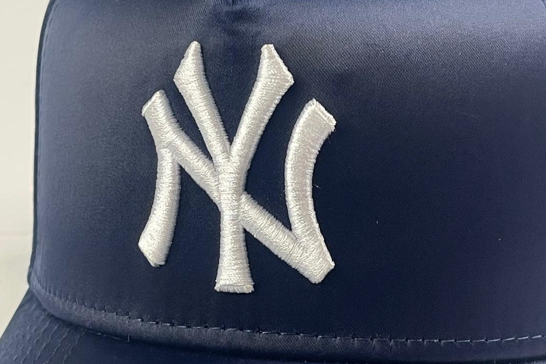 9FORTY A-Frame New York Yankees "Team Color Satin" Snapback