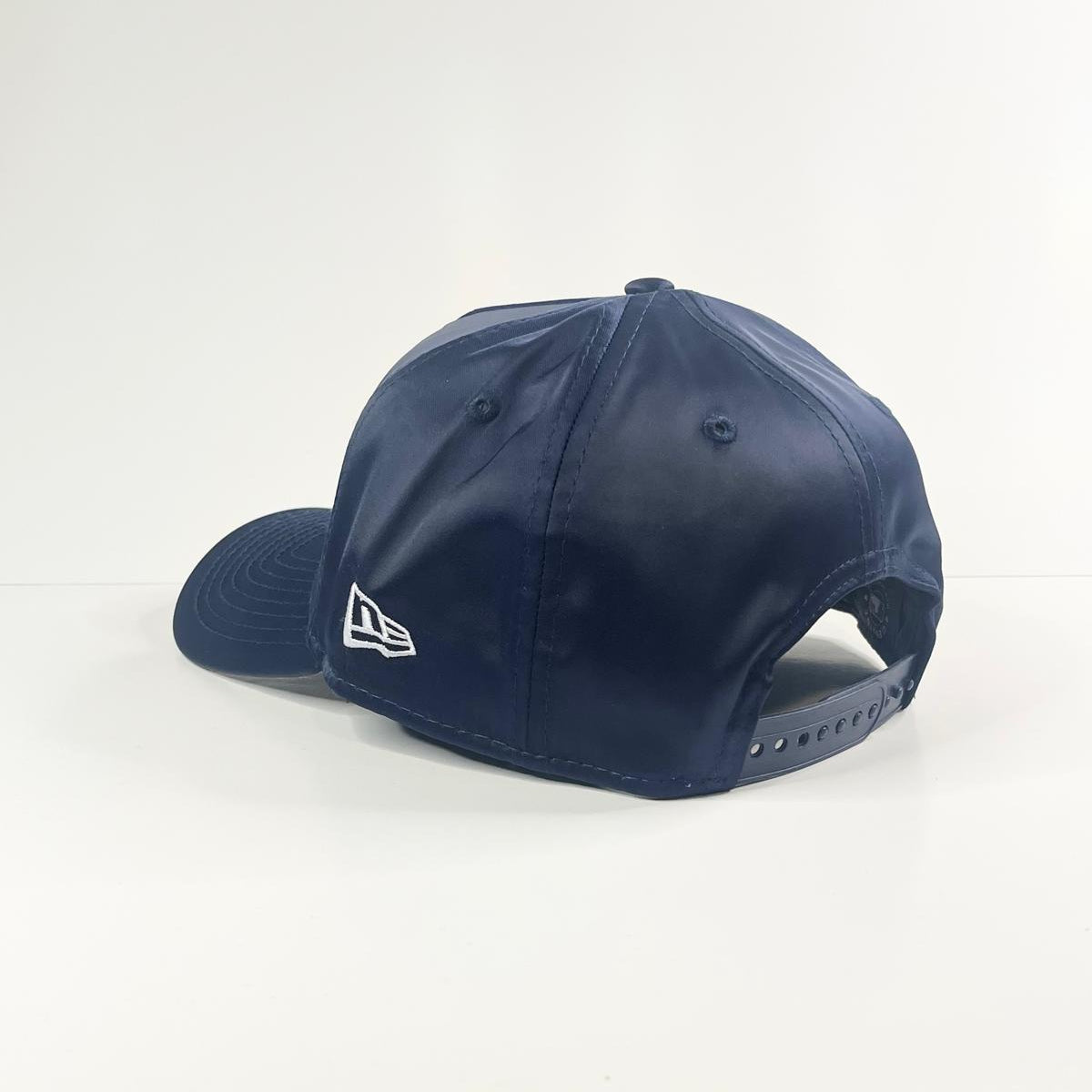 9FORTY A-Frame New York Yankees "Team Color Satin" Snapback