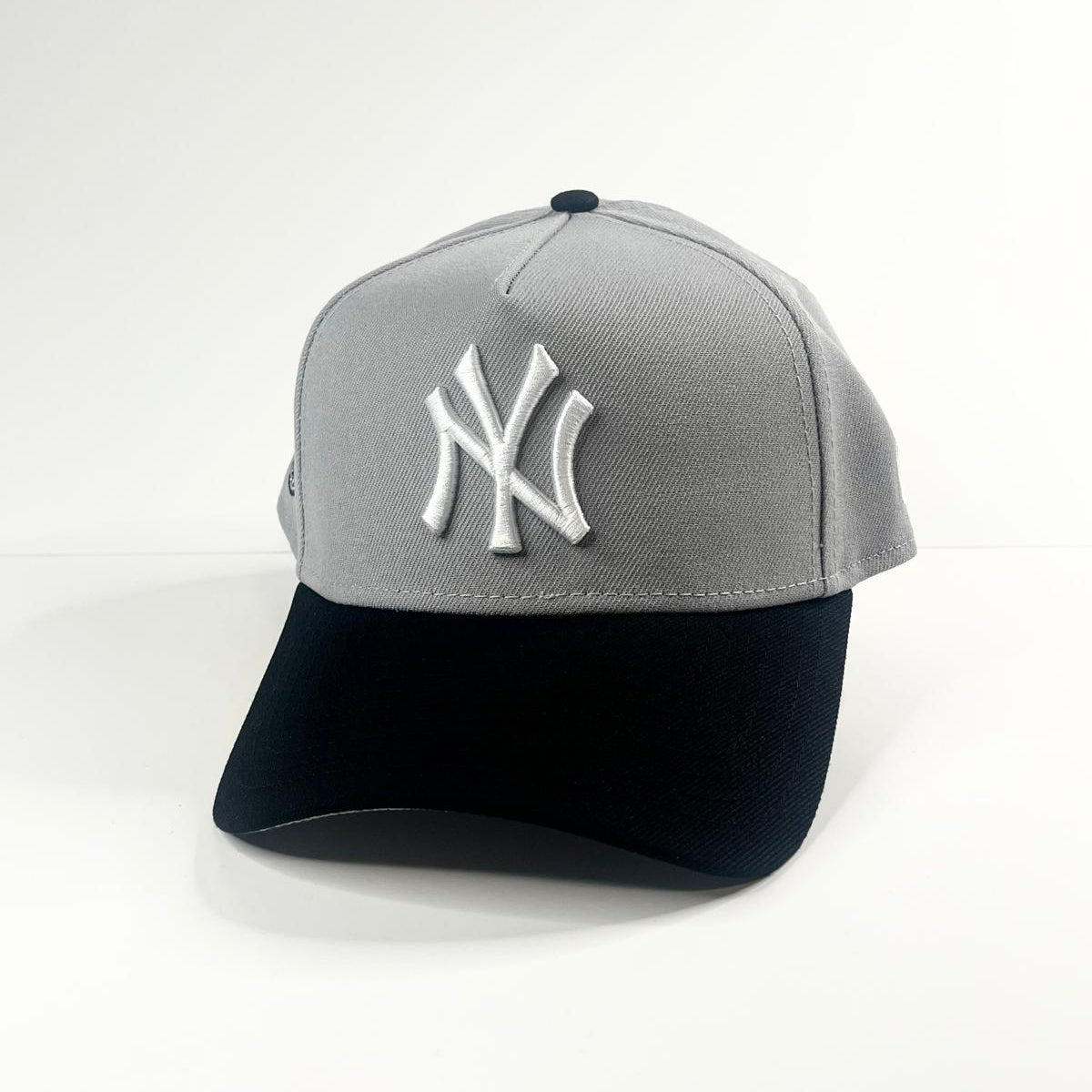 9FORTY A-Frame New York Yankees "1949 World Series" Patch Snapback