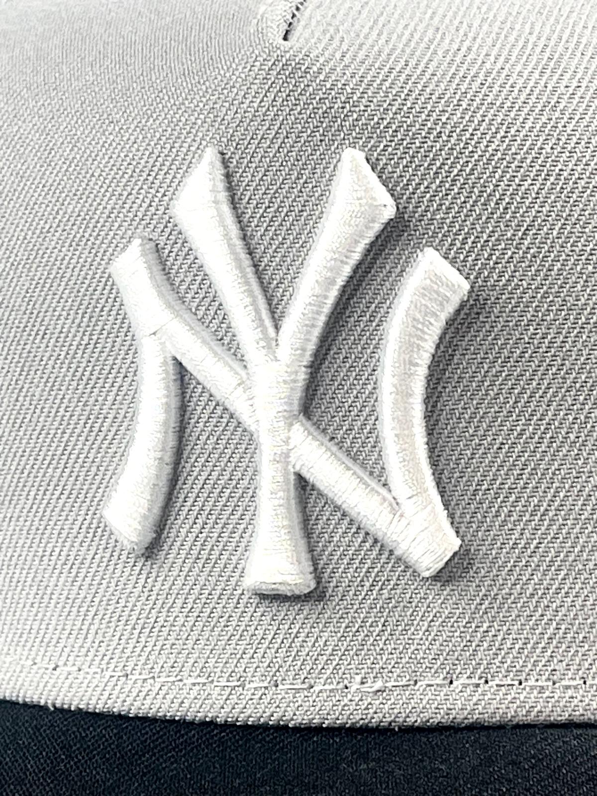 9FORTY A-Frame New York Yankees "1949 World Series" Patch Snapback