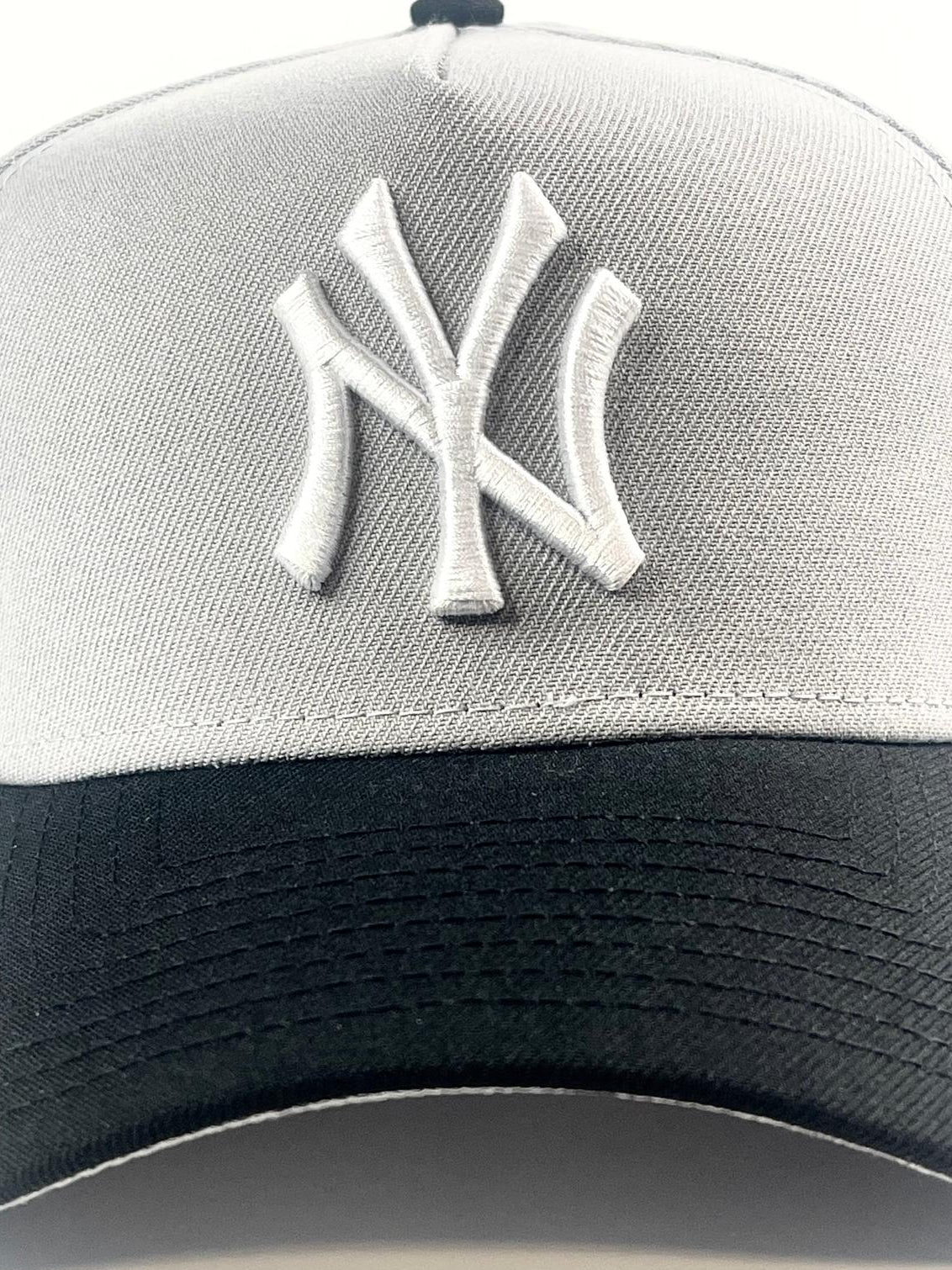 9FORTY A-Frame New York Yankees "1949 World Series" Patch Snapback