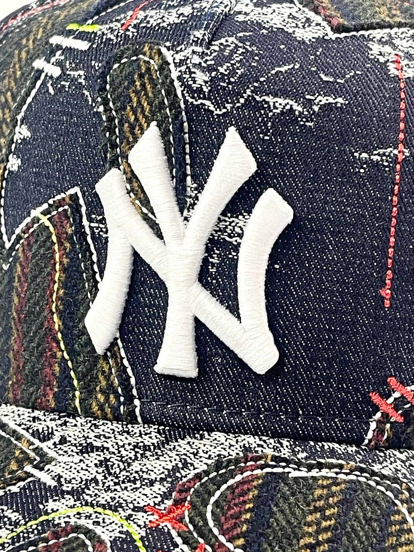 9FORTY A-Frame New York Yankees 'Running Stitch' Snapback