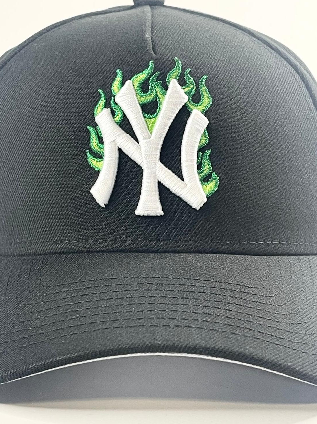 9FORTY A-Frame New York Yankees "1996 World Series" Green Flame Snapback