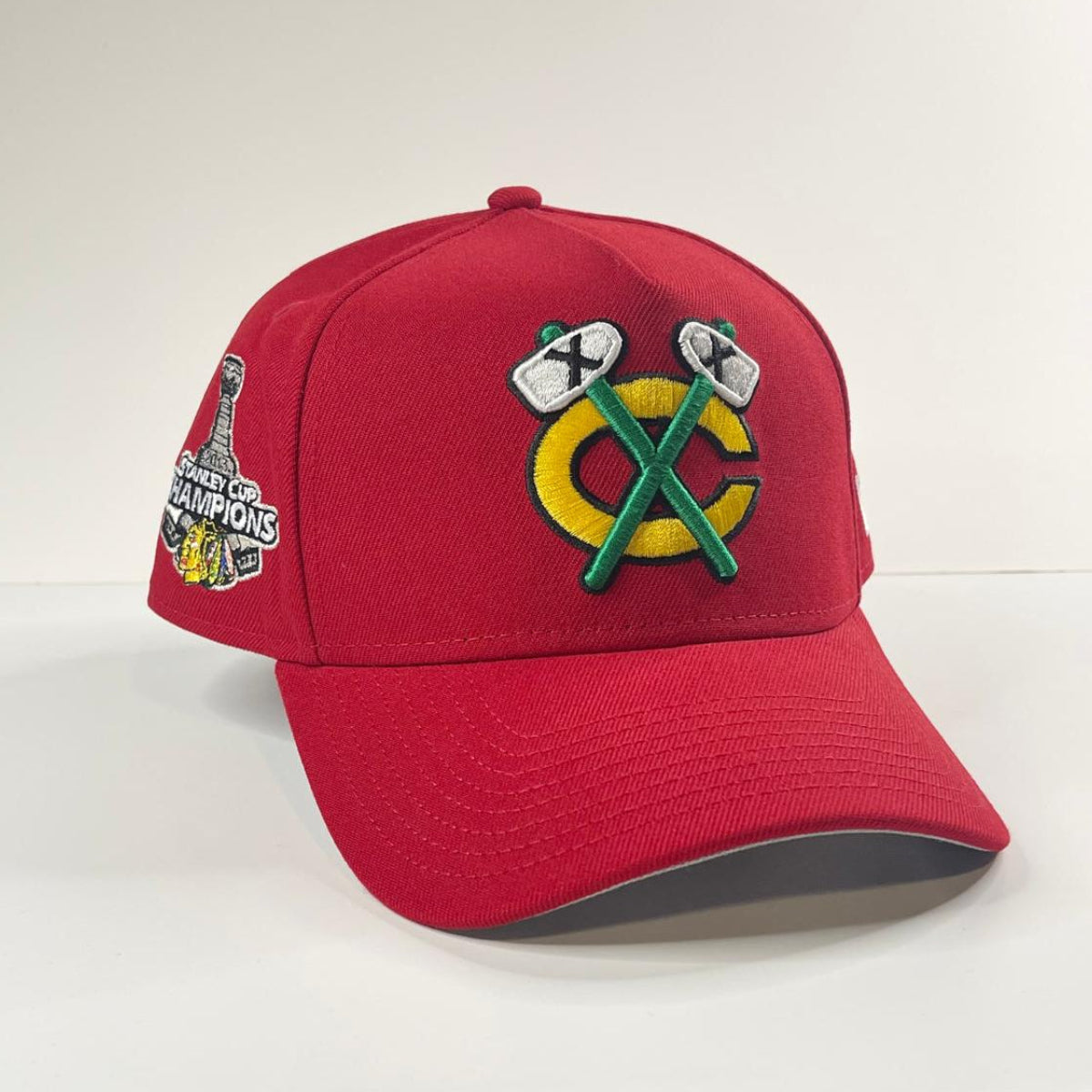 9Forty A-Frame Chicago Blackhawks "2013 Stanley Cup Champions" Red Patch Snapback